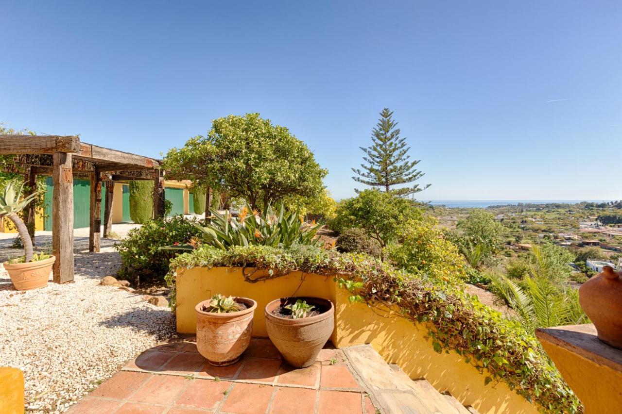 Hanami Finca Cumbres Borrascosas エステポナ エクステリア 写真
